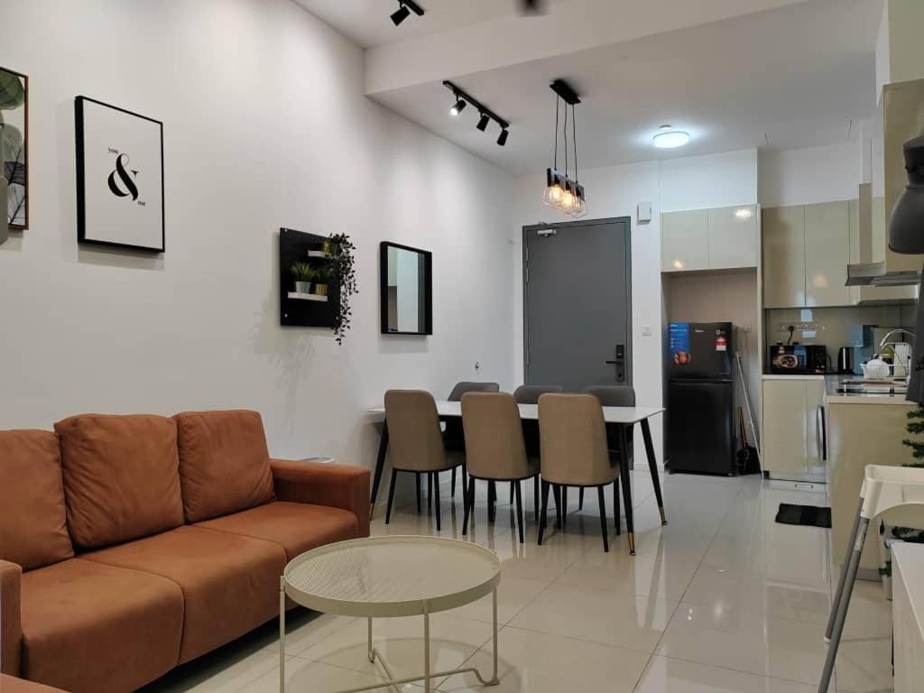 Paradigm Apartment