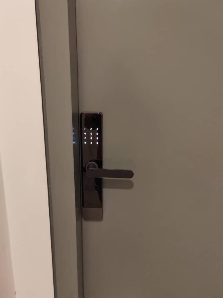 Apartment Paradigm *